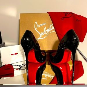 Black Christian Louboutin - So Kate 120 Patent Leather